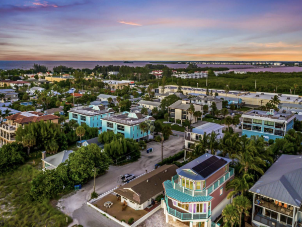 Luxury Holmes Beach Vacation Home Sleeps 8 Private Pool